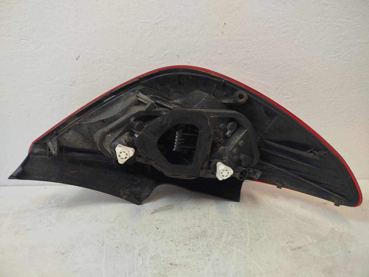 Opel Corsa D R&uuml;ckleuchte Schlussleuchte R&uuml;cklicht Lampe hinten rechts 5 T&uuml;rer