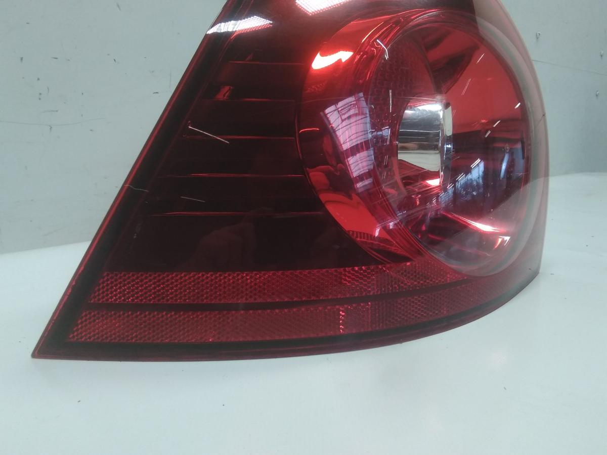 VW Golf 5 1K orig.Rückleuchte Heckleuchte links aussen Fließheck BJ2008 dunkel