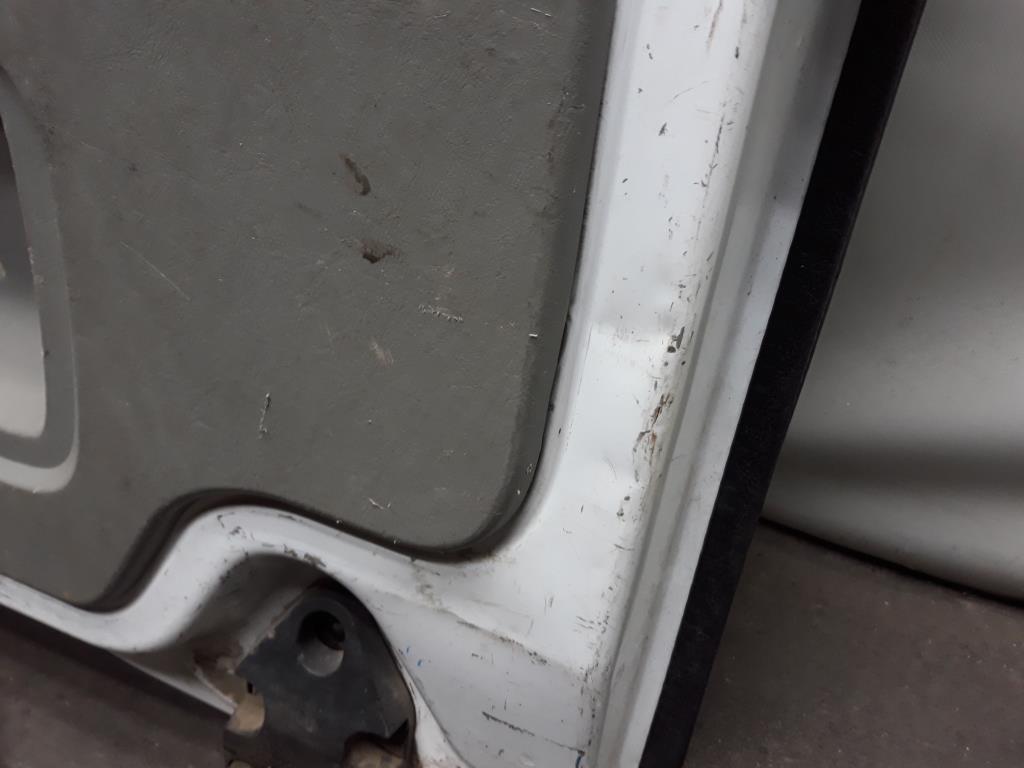 Opel Vivaro T&uuml;r Heckfl&uuml;gelt&uuml;r rechts weiss original BJ2008