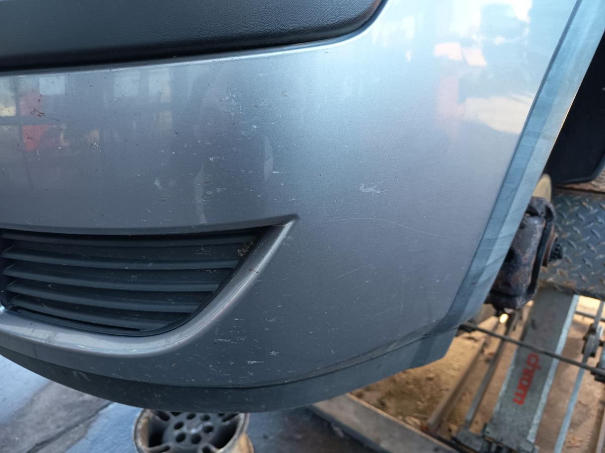 Opel Corsa C original Sto&szlig;stange F&auml;nger vorn Front Z163 Lichtsilber Bj 2004