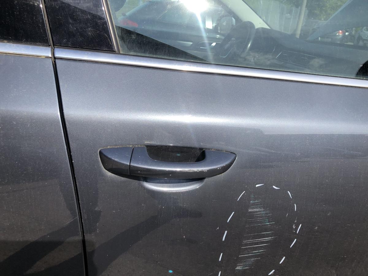 Skoda Superb 2 Typ 3T T&uuml;r vorn rechts Beifahrert&uuml;r im Rohbau LF8J Anthrazitgrau
