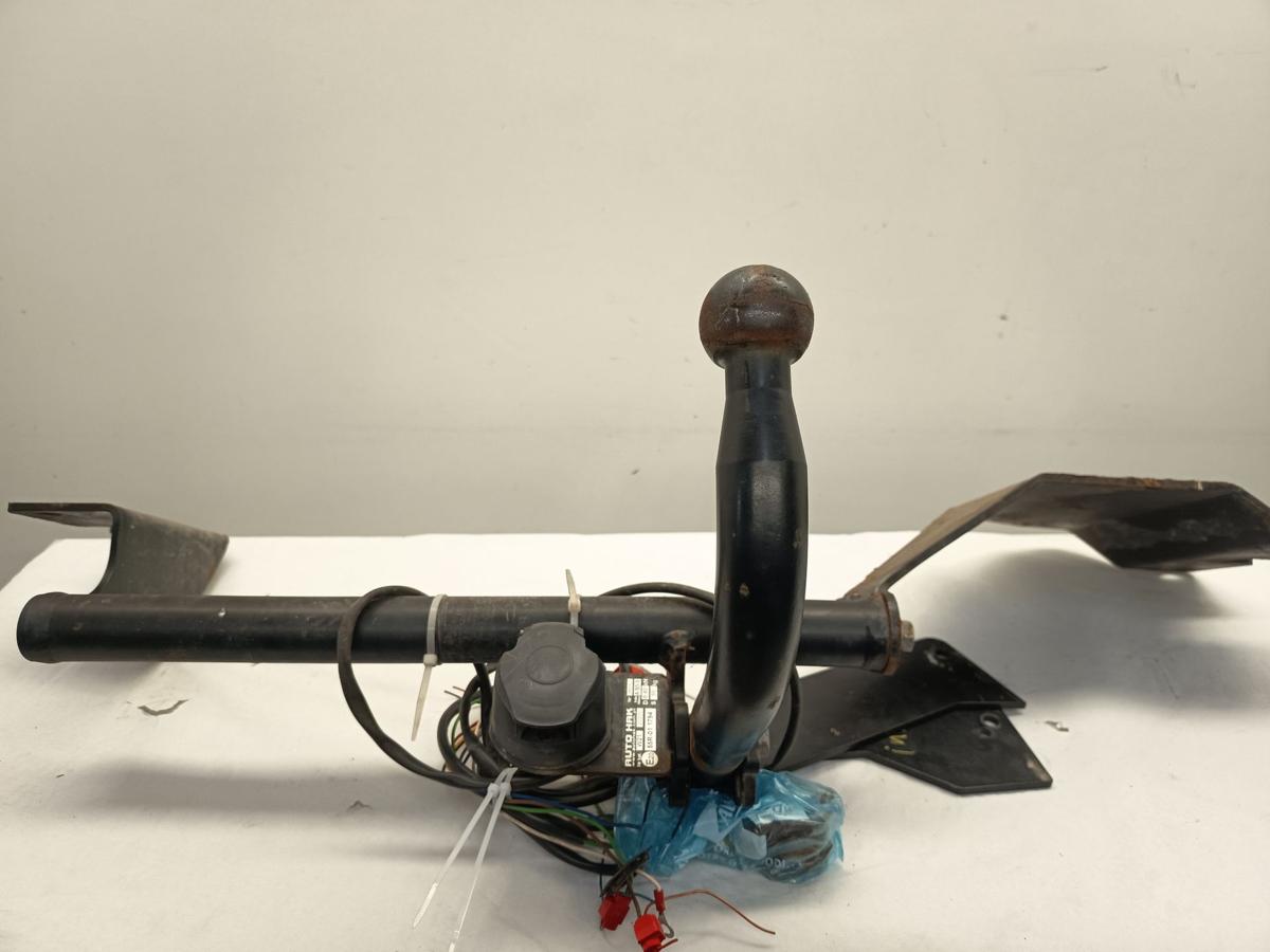 Suzuki Swift III MZ Anhängekupplung Starr mit E-Satz 7-Polig Bj 2006