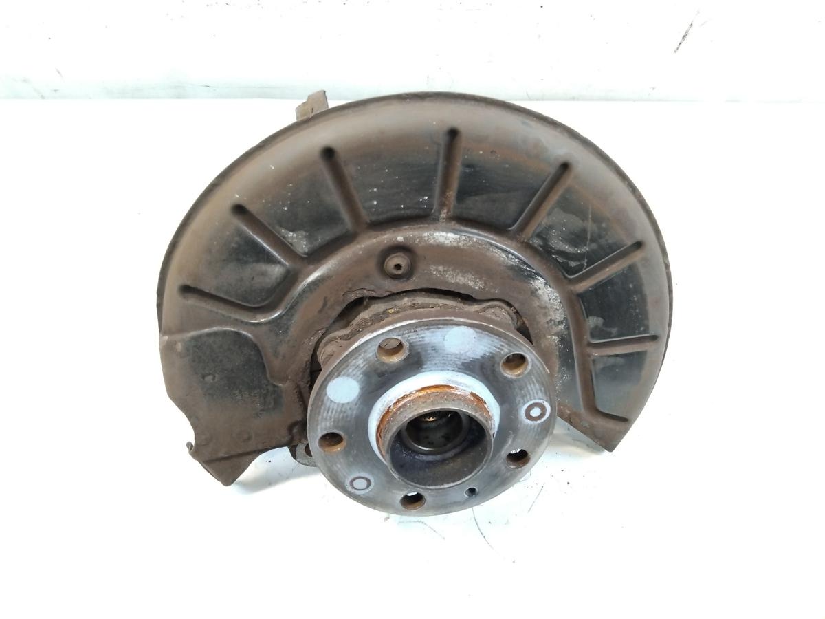 Audi A3 8P Achsschenkel Radlagergeh&auml;use Vorderachse rechts 1.4TFSI Bj.2010