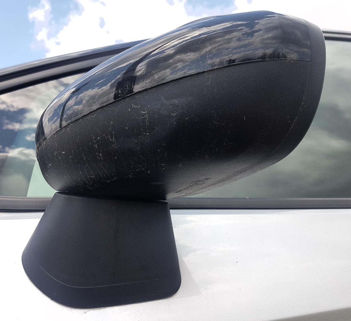 Opel Crossland X Au&szlig;enspiegel links in schwarz Bj2018 elektrisch