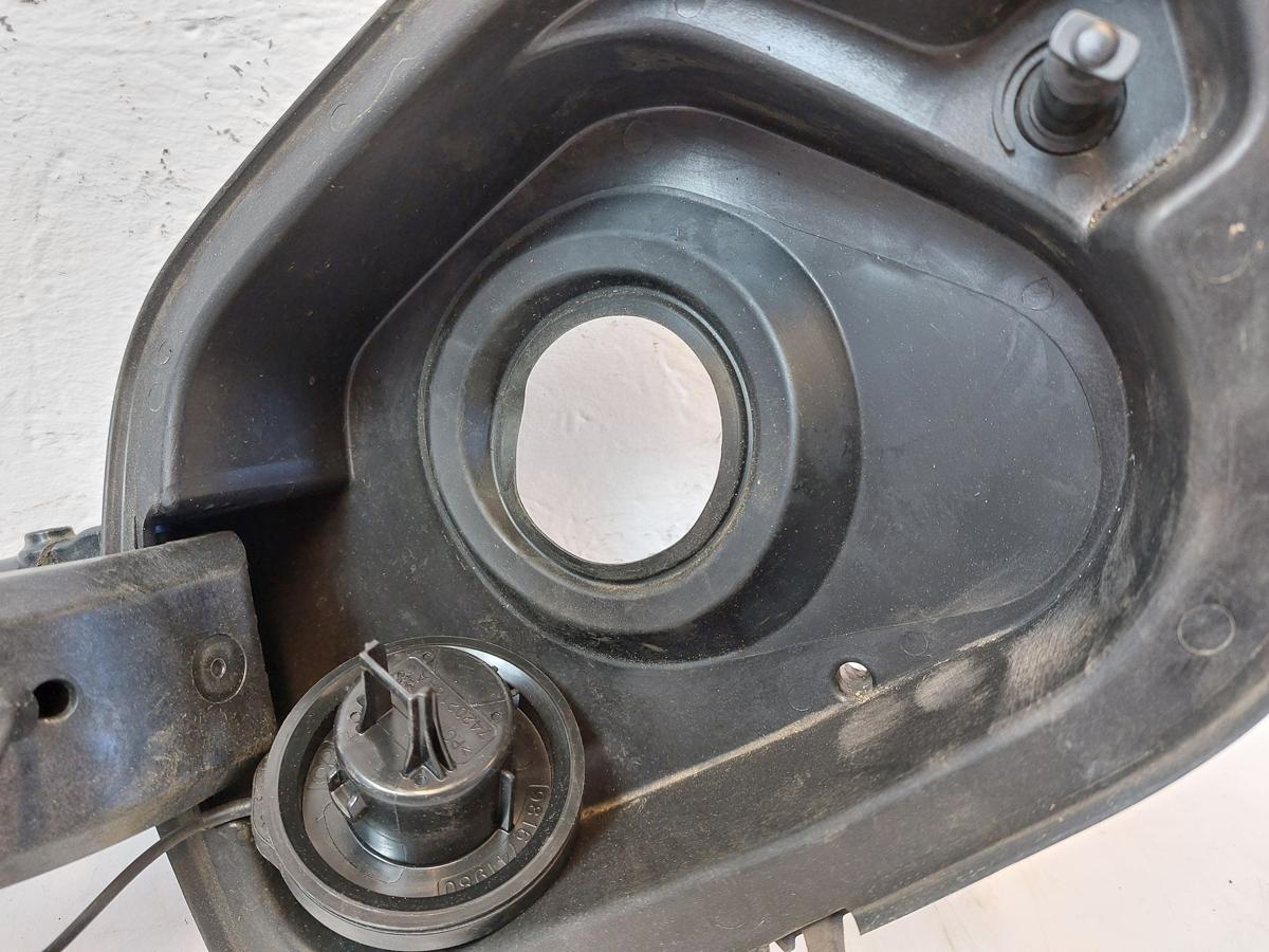 Opel Corsa F Typ U Tankklappe Tanldeckel Tankverschluss Benziner