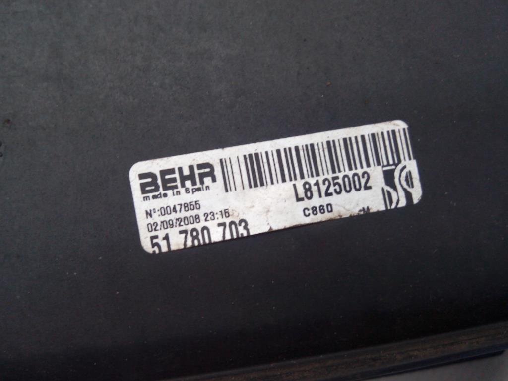 Fiat Qubo Bj.2010 Elektrolüfter mit Zarge 51780703 Behr 1.3TD 55kw 199A2000