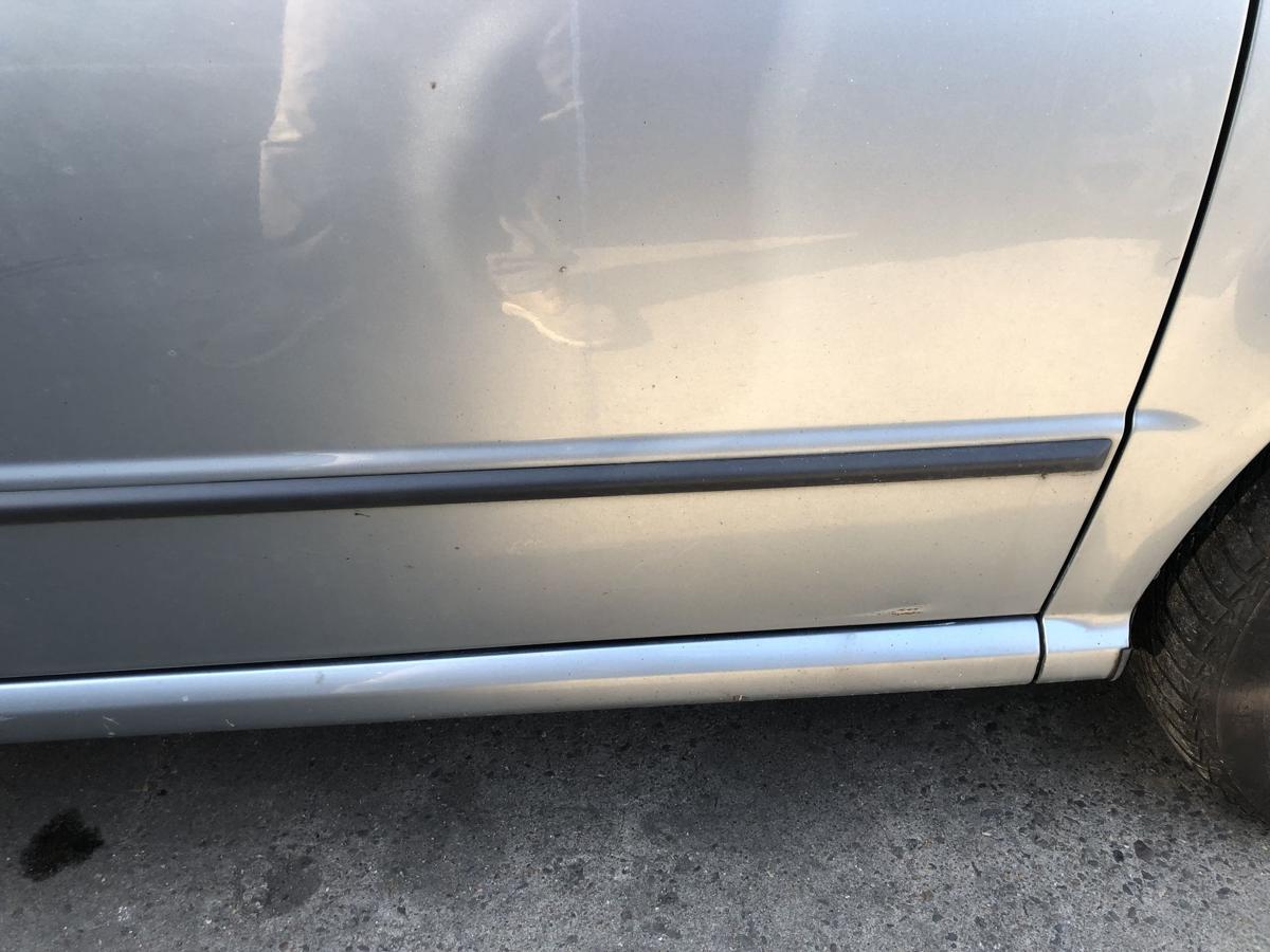 Skoda Fabia 6Y T&uuml;r vorn rechts Beifahrert&uuml;r im Rohbau LF7U Stone Grey Metallic