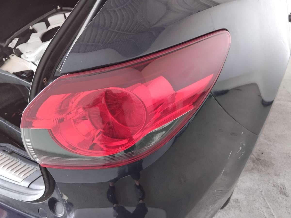 Mazda 6 Kombi GJ orig R&uuml;ckleuchte Schlussleuchte rechts au&szlig;en Teil-LED BJ2013
