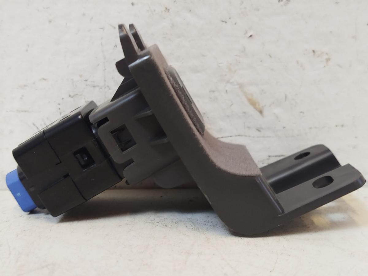 NIO ET7 Elektro USB Anschluss Buchse 3,0