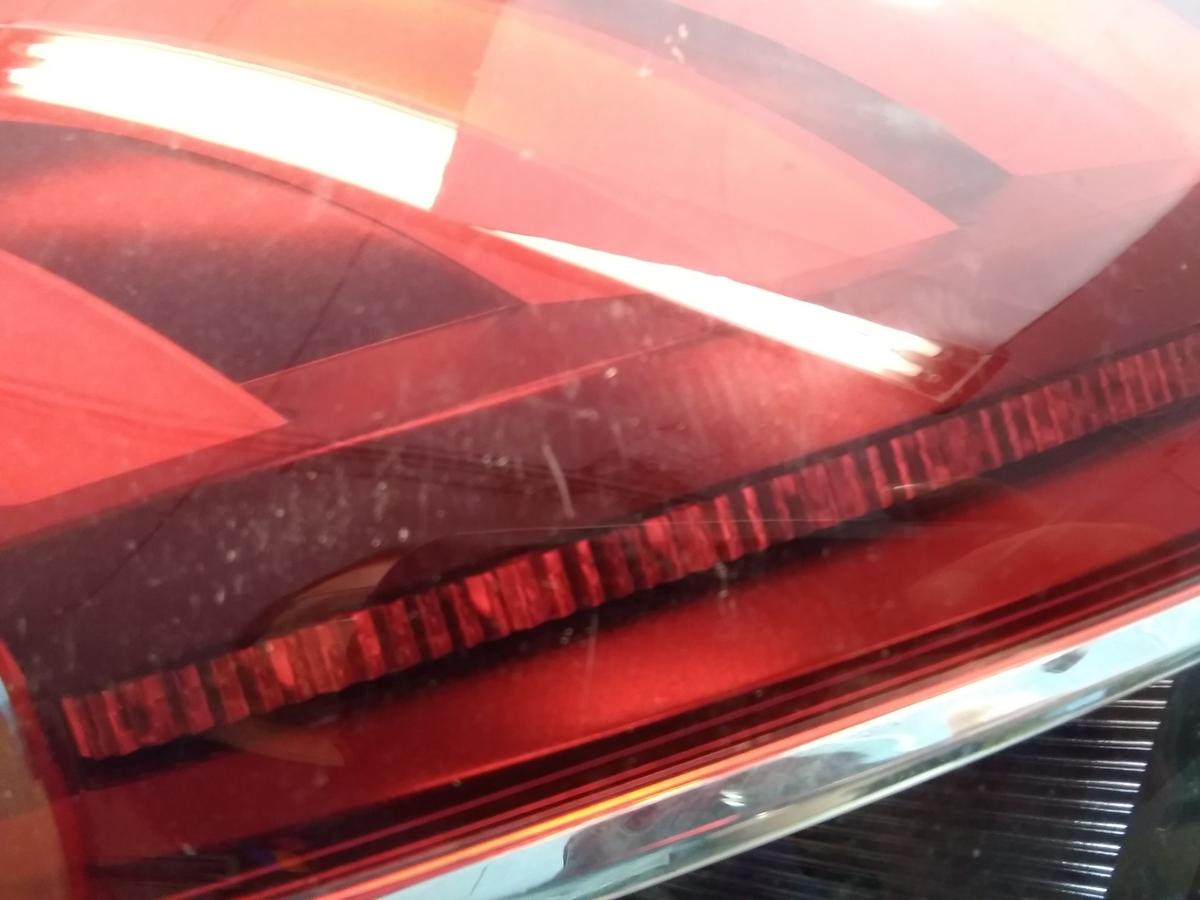 Peugeot 208 Facelift original Rückleuchte Heckleuchte links Bj.2016