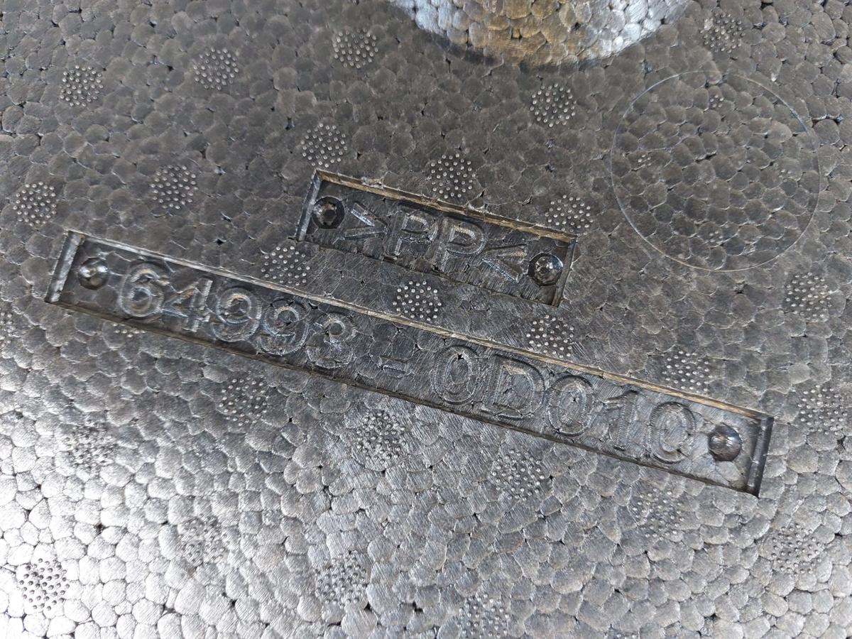 Toyota Yaris XP13 Schaumstoffeinleger Kofferraum mit Werkzeug Radschl&uuml;ssel