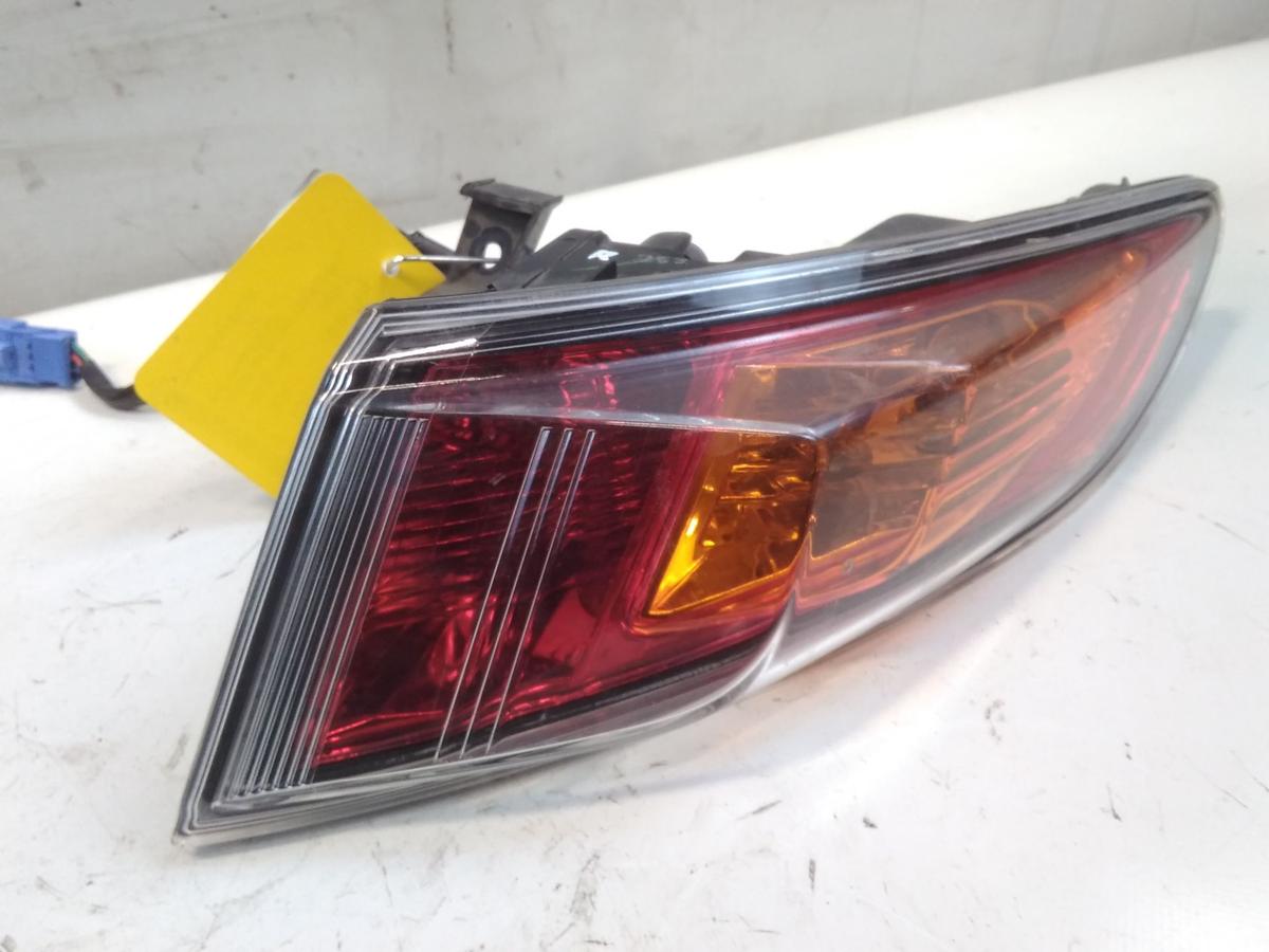 Honda Civic 8 FK1 original R&uuml;ckleuchte Schlussleuchte rechts au&szlig;en 5t&uuml;rig BJ2008
