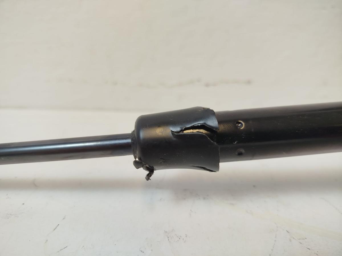 NIO EL6 Elektro SUV Satz Motorhaubenscharniere D&auml;mpfer Scharnier links rechts