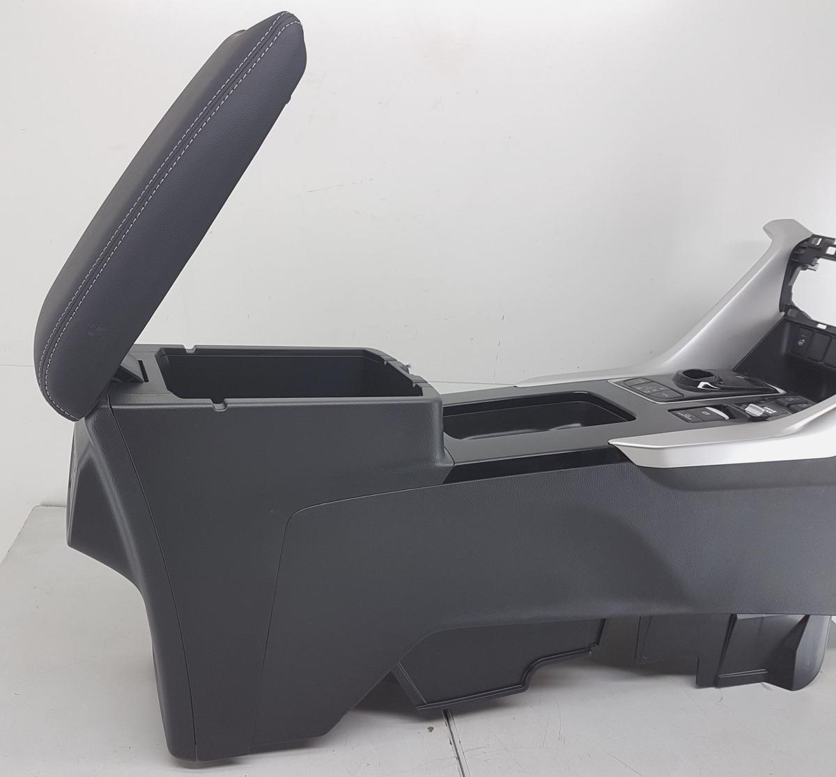 Mitsubishi Eclipse Cross Mittelkonsole Bj2023 Mittelarmlehne Zierleisten