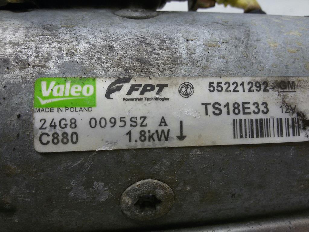 Opel Corsa D original Anlasser Starter 55221292 TS18E33 VALEO BJ2008