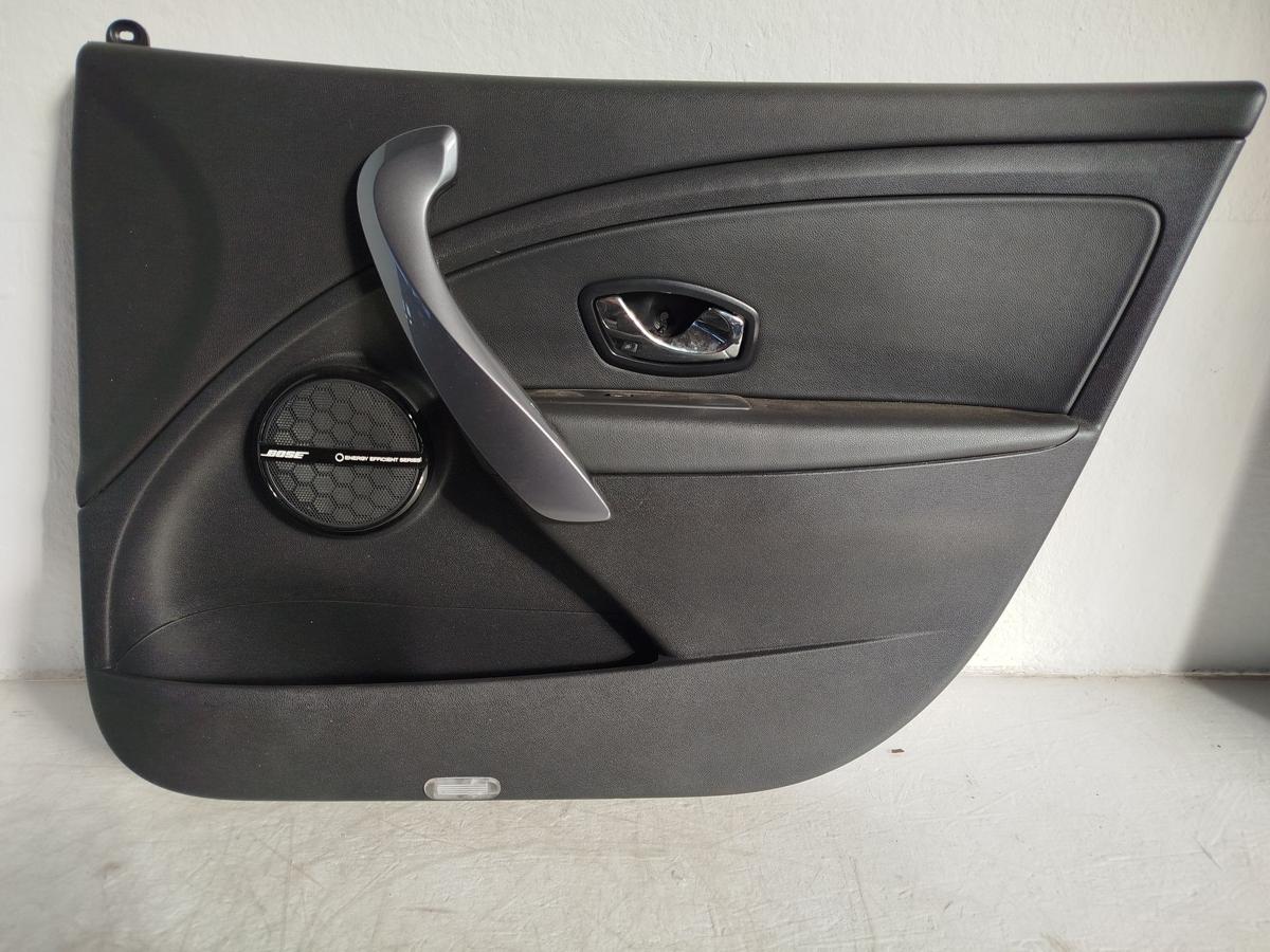 Renault Megane 3 III GT Grandtour Türverkleidung vorn rechts Türpappe Bose OEM