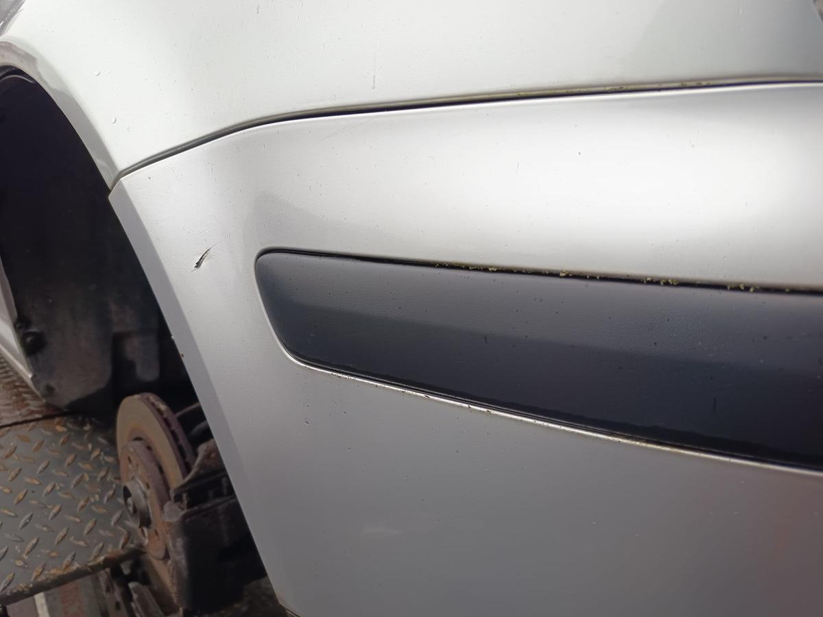 VW Golf IV original Sto&szlig;stange F&auml;nger vorn Front A7W Reflexsilber Bj 2003