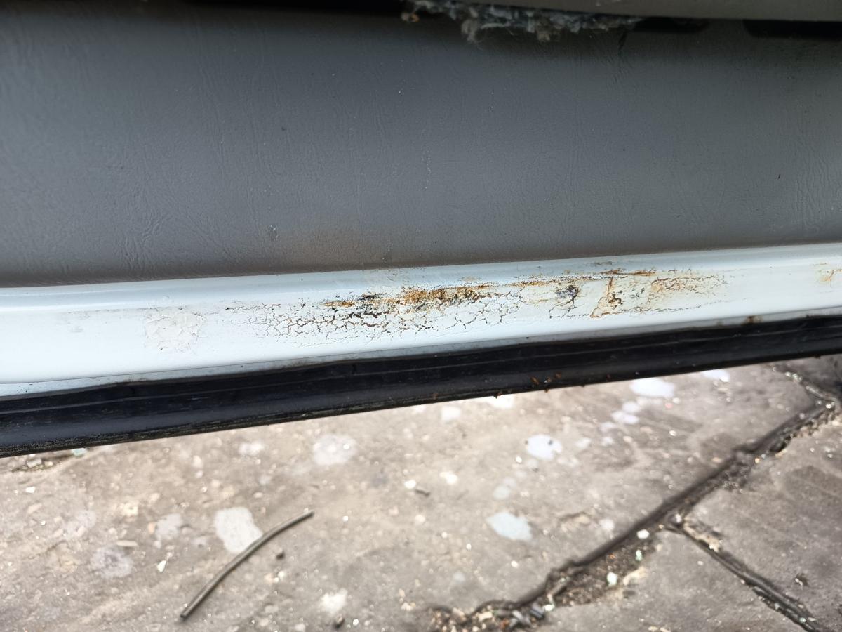 Opel Vivaro A original T&uuml;r vorn links Fahrer L474 Casablancawei&szlig; Bj 2005
