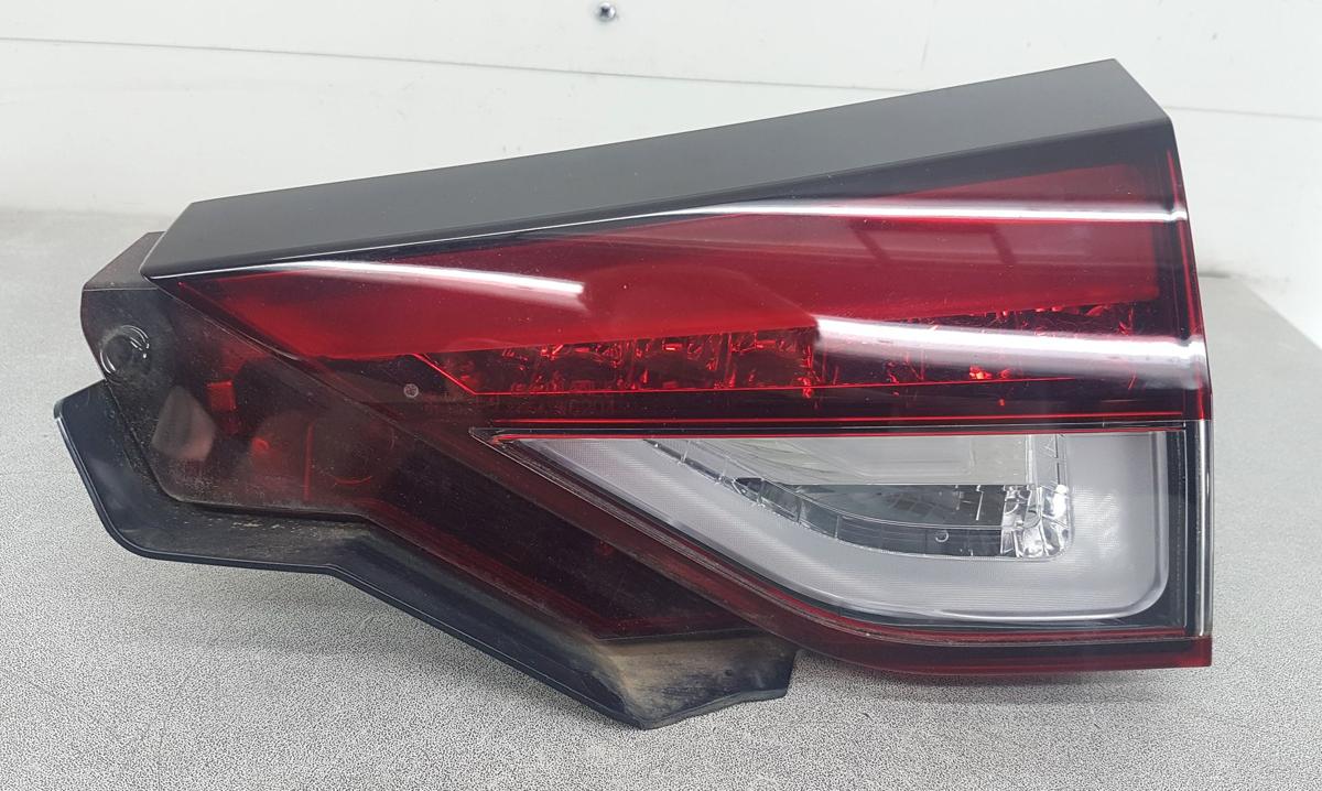 Mitsubishi Eclipse Cross R&uuml;ckleuchte innen rechts Bj2023 LED Modell ab 2021