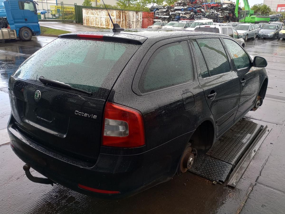 Skoda Octavia 1Z Combi orig Laderaumrolle Hutablage Abdeckung schwarz Bj 2009