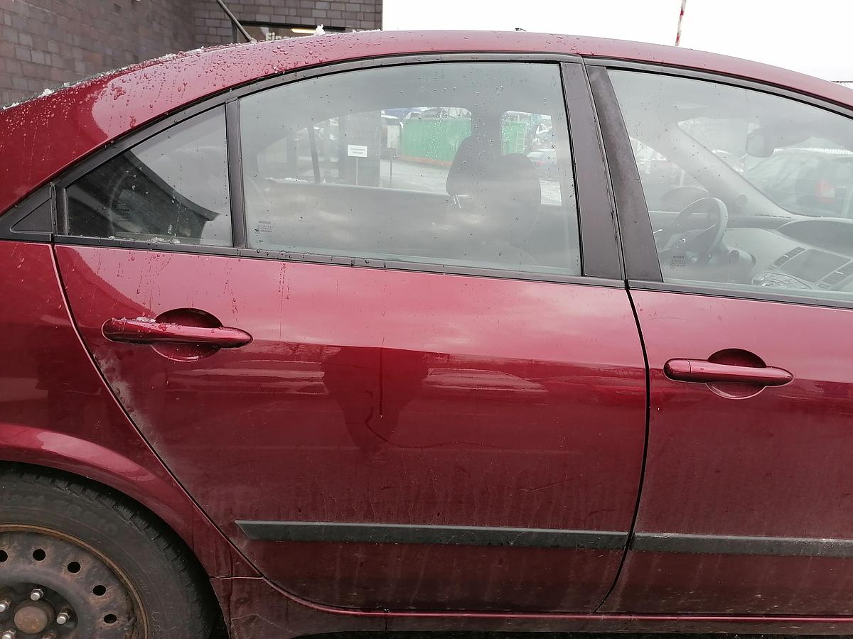 Nissan Primera P12 Tür hinten rechts Stufenheck BJ03 AX5-ROMA RED