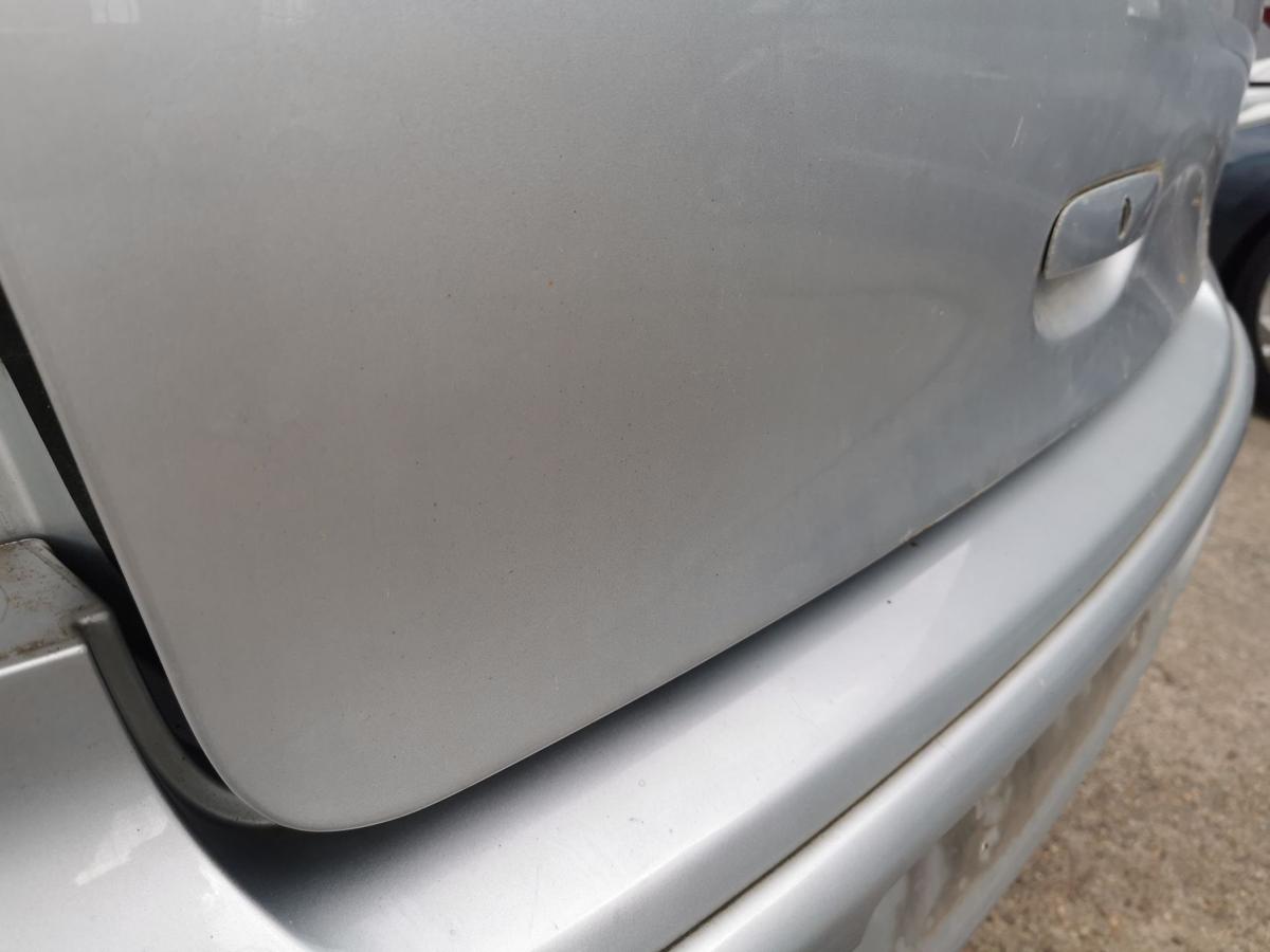 VW Polo 9N1 Heckklappe Klappe Deckel hinten mit Scheibe LA7W Reflexsilber Rohbau