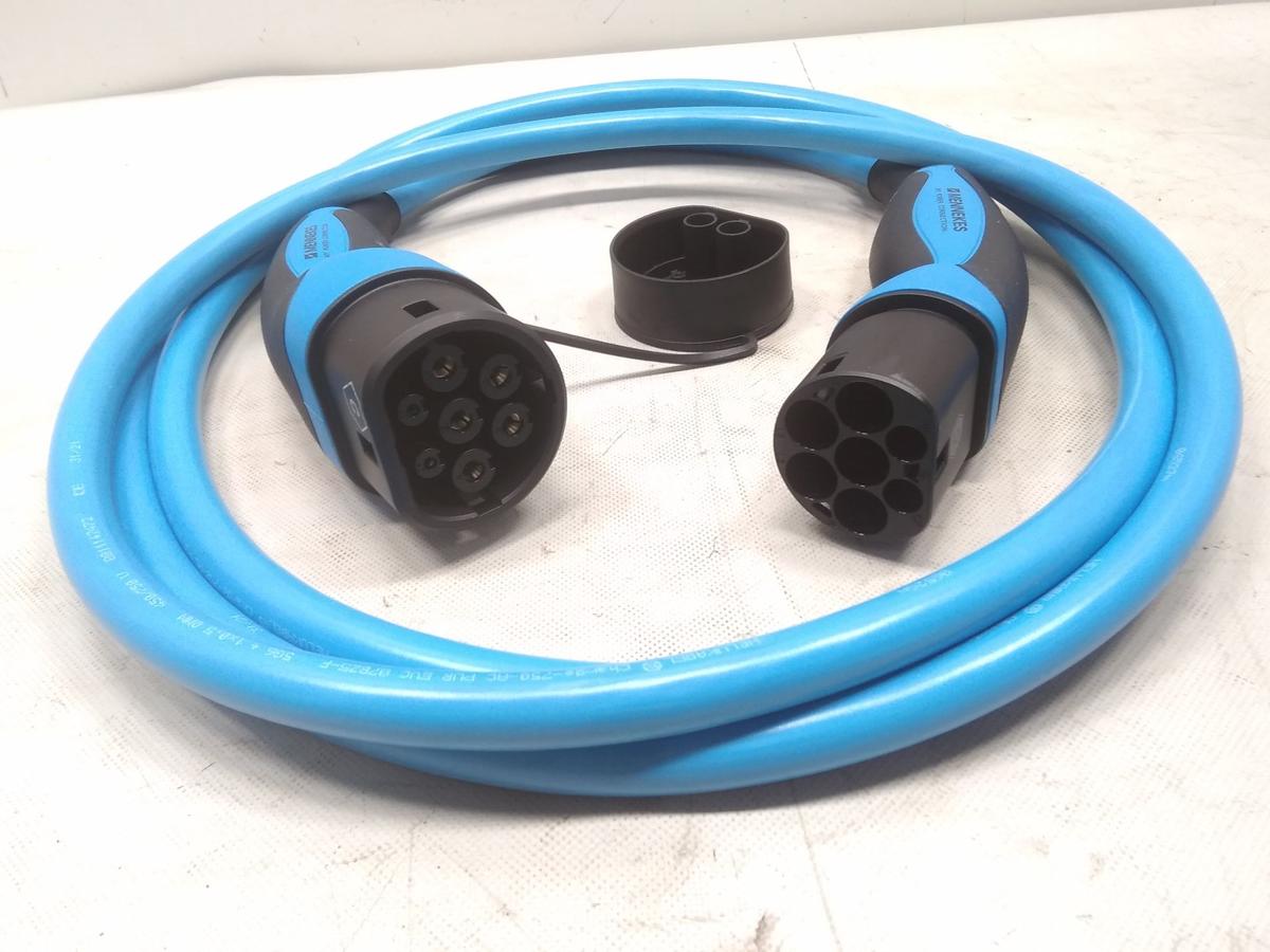 Tesla Model Y Ladekabel 4 Meter 1039810-01-A Menekes 36213/3P+N