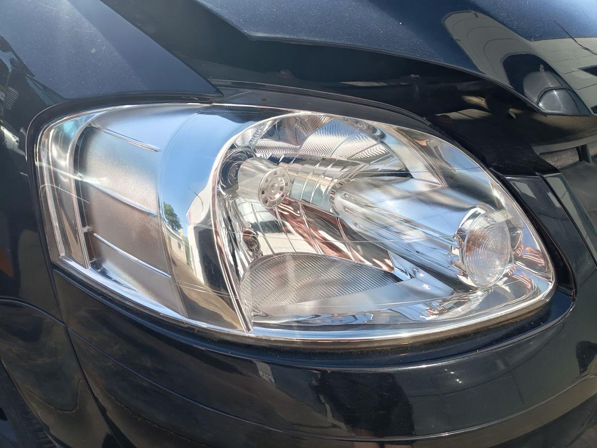 VW Fox original Scheinwerfer rechts Halogen Baujahr 2009