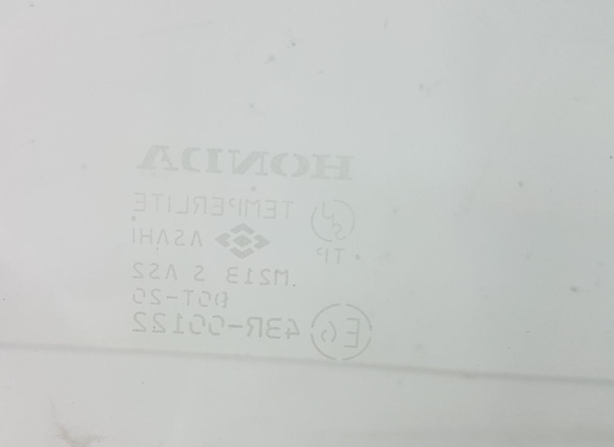 Honda Jazz Türscheibe hinten rechts in grüncolor Bj2004