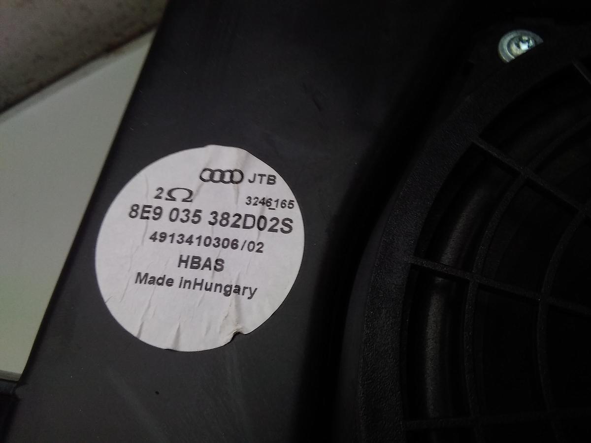 Audi A4 8E B7 Avant Bj.2007 original Subwoofer 8E9035382D mit Verstärker 8E9035223D