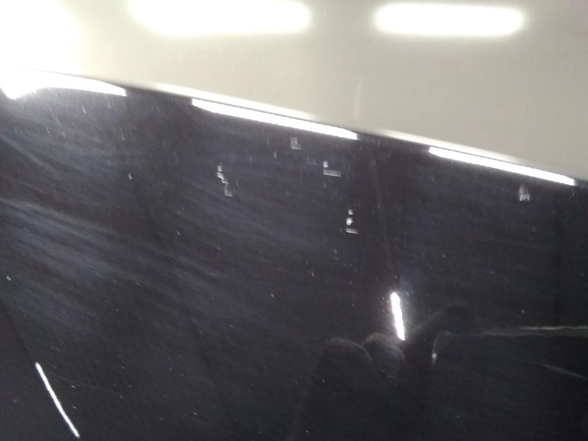 Tesla Model Y original Kotflügel vorn rechts schwarz solid black BJ2023 Tesla Model Y original Kotflügel vorn rechts schwarz solid black BJ2023