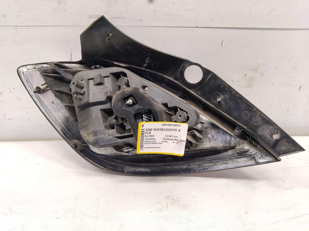 Opel Astra H 5 türig Fließheck original Rückleuchte Schlussleuchte rechts BJ2004