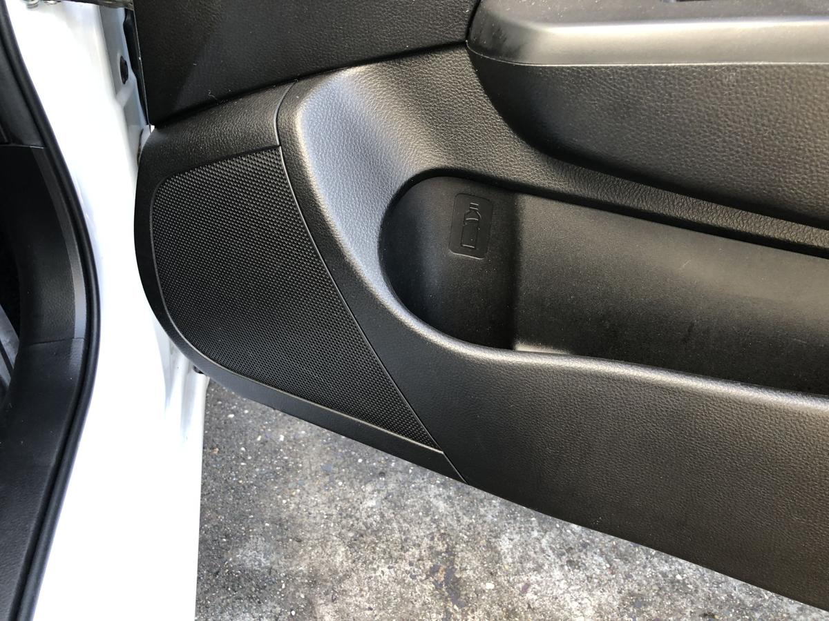 Suzuki Swift NZ T&uuml;rverkleidung T&uuml;r vorn rechts 5 t&uuml;rig EFH Alcantara Microfaser