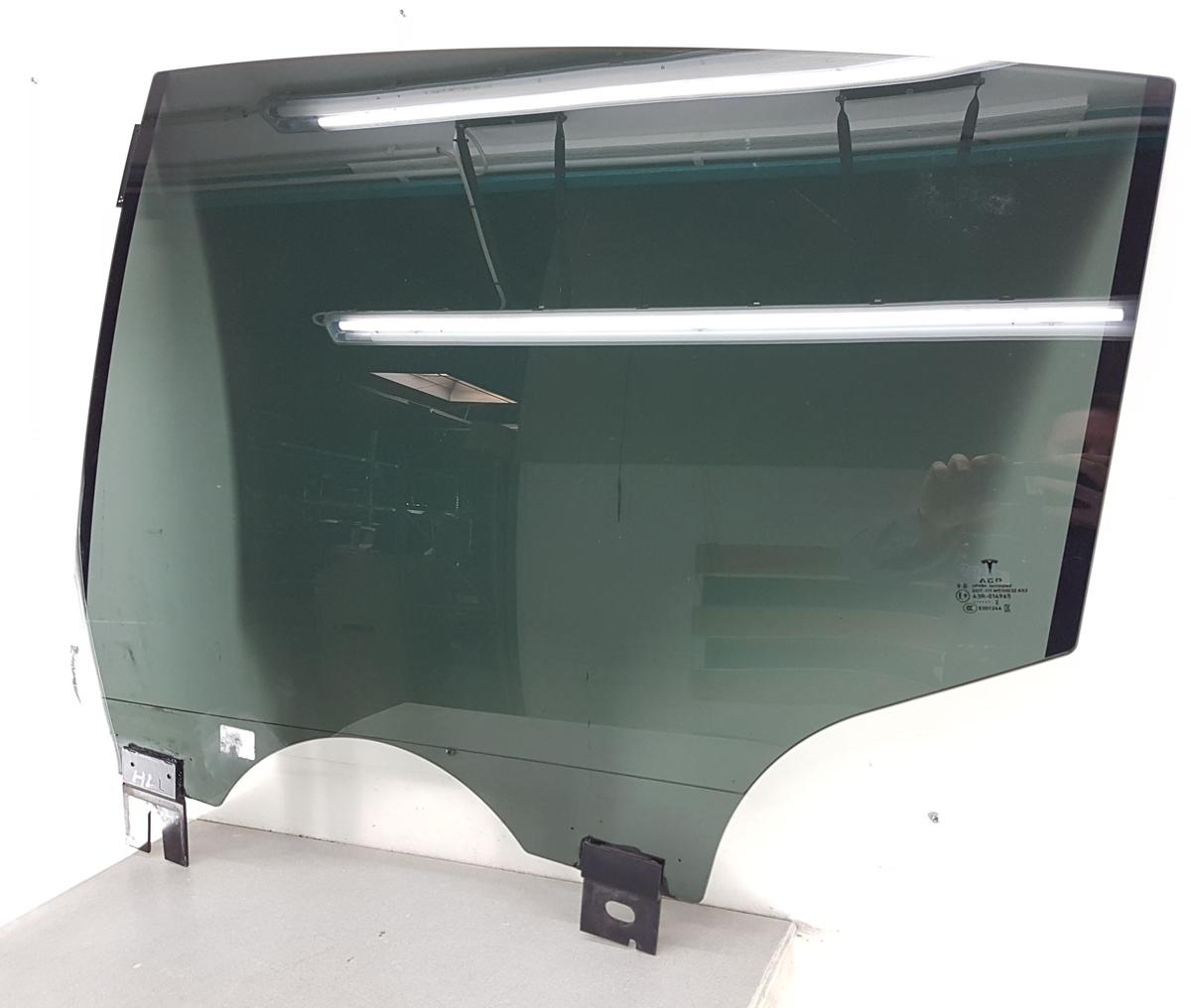 Tesla Model X T&uuml;rscheibe hinten links abgedunkelt VSG Verbundglas Bj22