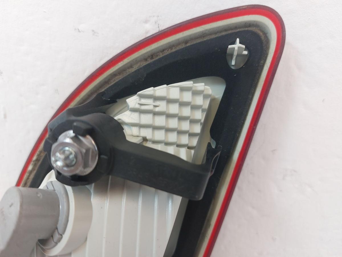 Renault Twingo 2 ab12 Rückleuchte innen links Heckleuchte Innenteil