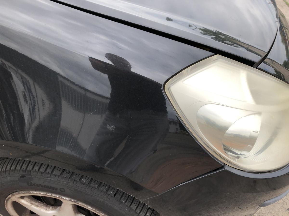 Renault Clio 3 III Grandtour Kotf&uuml;gel vorn rechts Beifahrer NV676 Noir Nacre