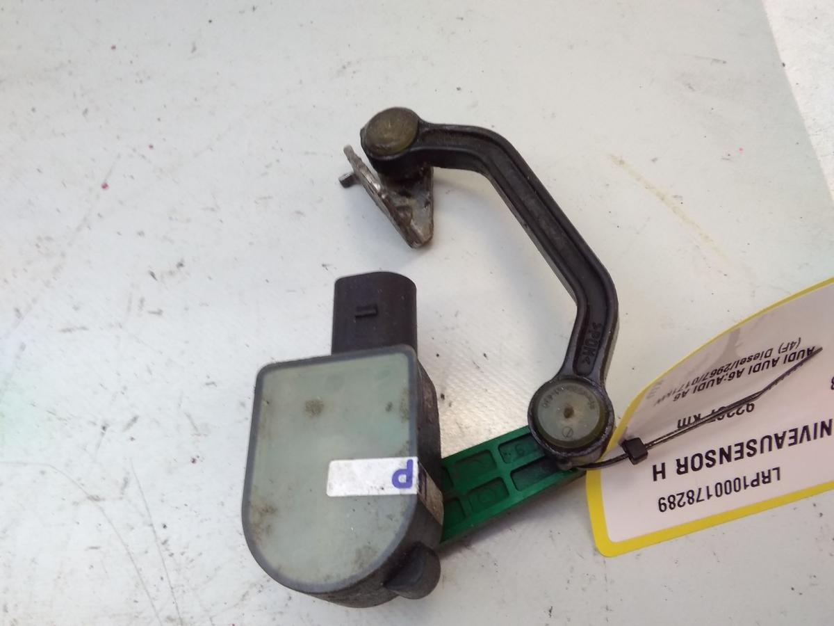 Audi A6 4F original Niveausensor Höhenstandsensor Hinterachse links Bj.2008