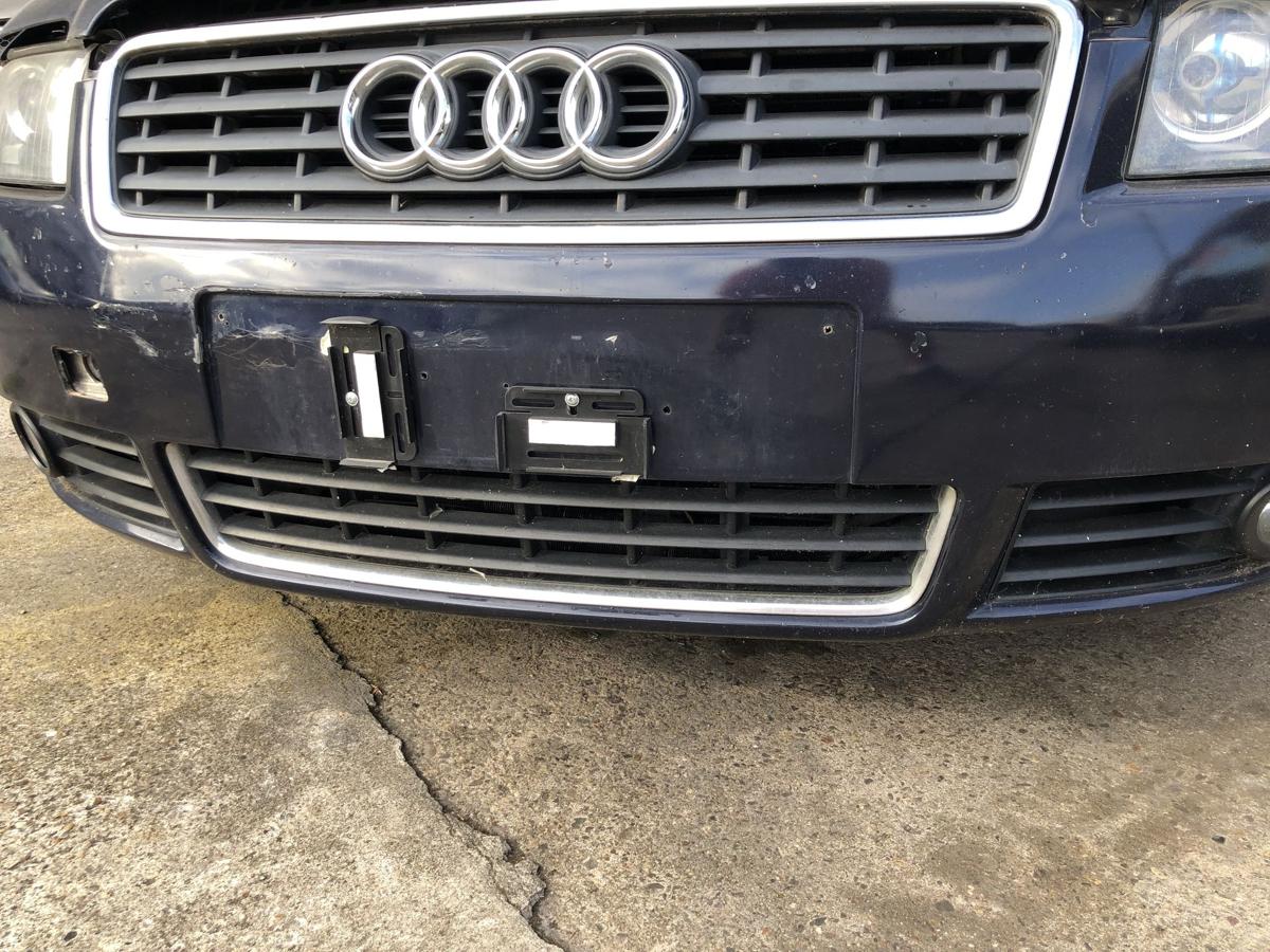 Audi A4 8H B6 Cabrio Stoßfänger vorn Frontschürze Nebel SRA Beschädigung