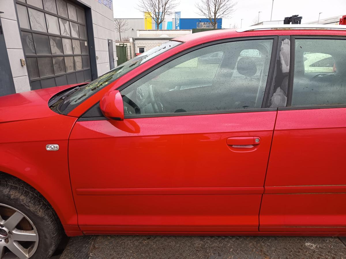 Audi A3 8PA original T&uuml;r vorn links Fahrer Y3J Brillantrot Bj 2005