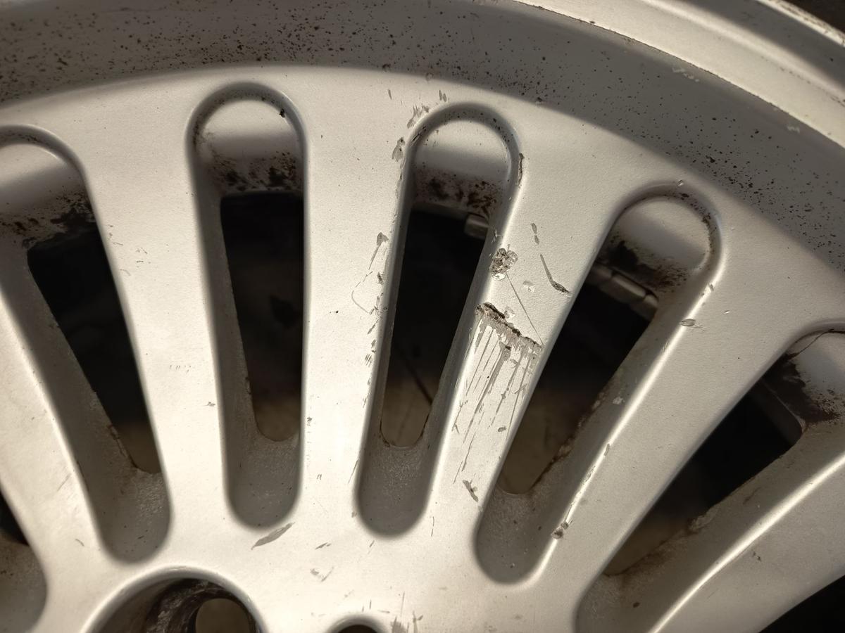 BMW E39 original Alufelgensatz 7x16 ET20 mit Sommerreifen DOT 0125
