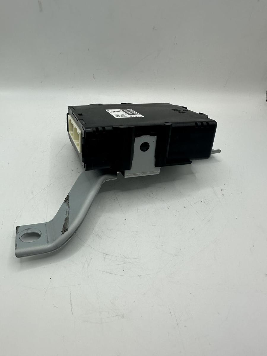 Mitsubishi Eclipse Cross GK0 ab21 Steuergerät Elektronikmodul OEM Steuerteil