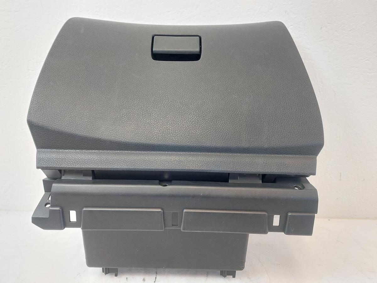 Nissan Pulsar C13M Handschuhfach Schalttafelkasten Handschuhkasten