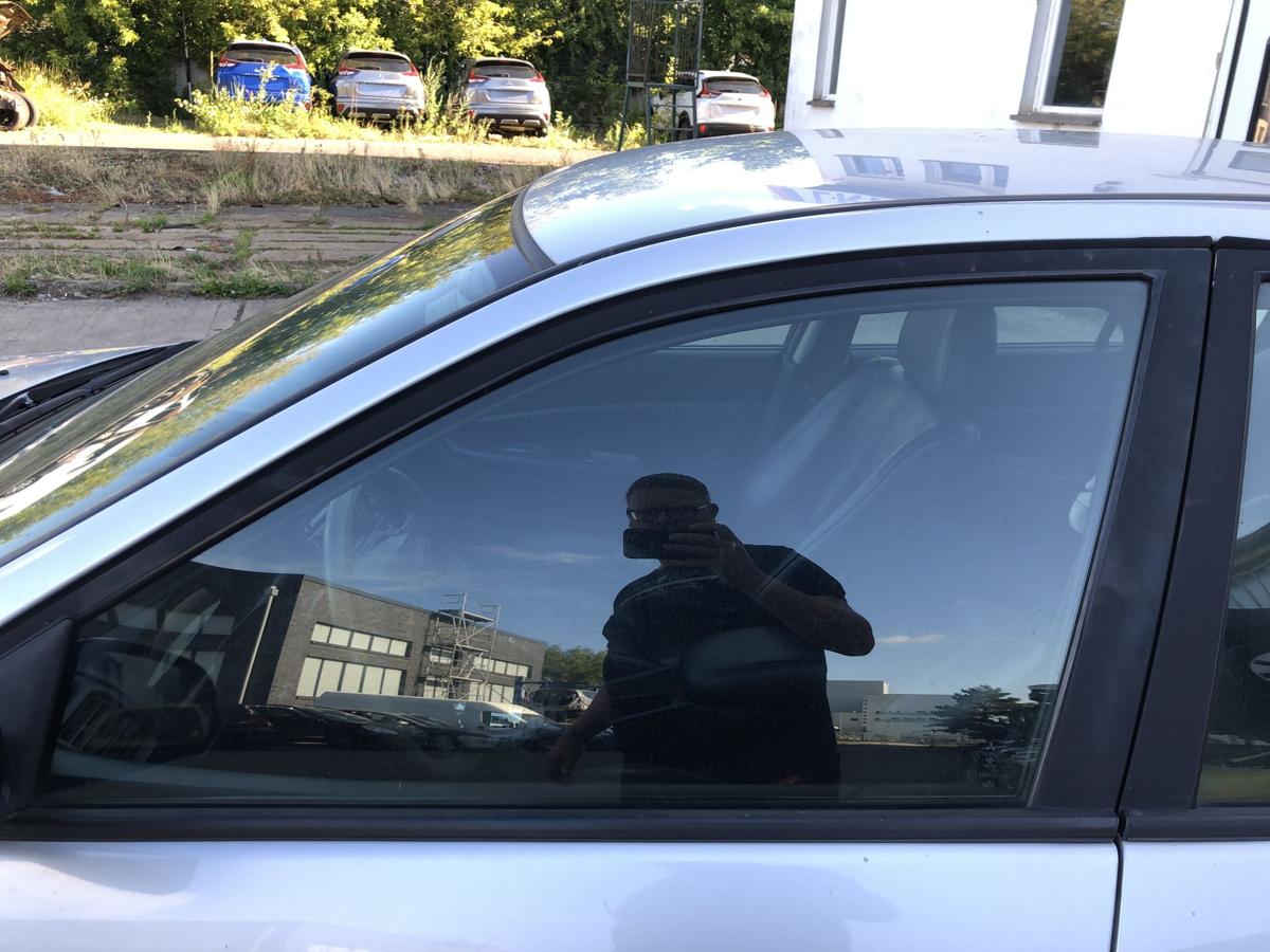 Mitsubishi Galant EA0 Avance T&uuml;rscheibe vorn links Fahrert&uuml;r Scheibe Colorglas