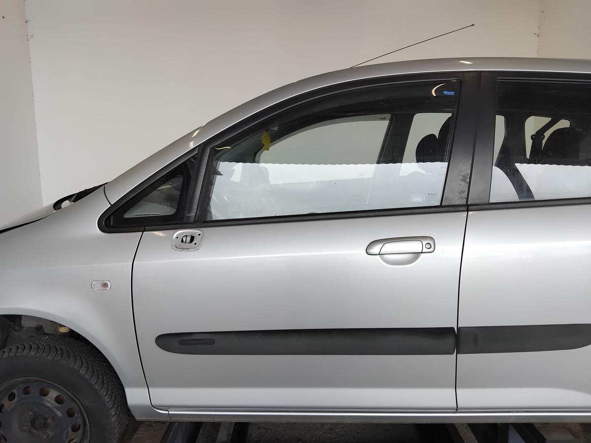 Honda Jazz GD T&uuml;r vorn links Fahrert&uuml;r satinsilber NH623M BJ2005