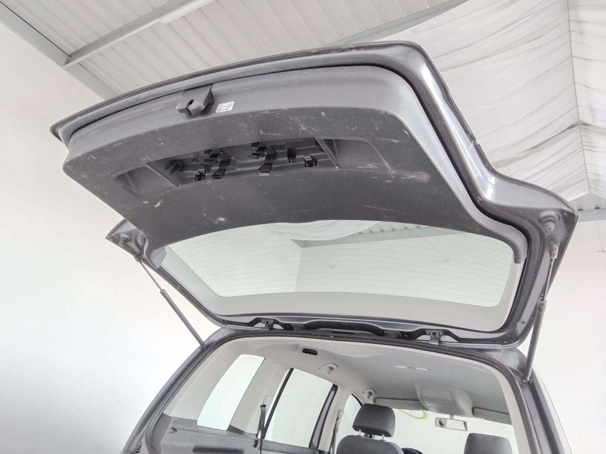 VW Touran 1T Heckklappe LD7X platinumgraumetallic mit Heckscheibe BJ2004
