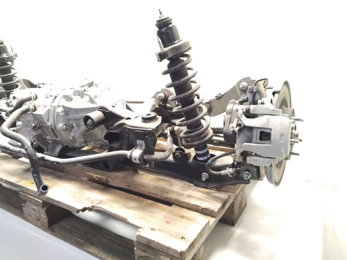 Mitsubishi Eclipse Cross original Hinterachse Elektromotor Achsschenkel Bremssattel