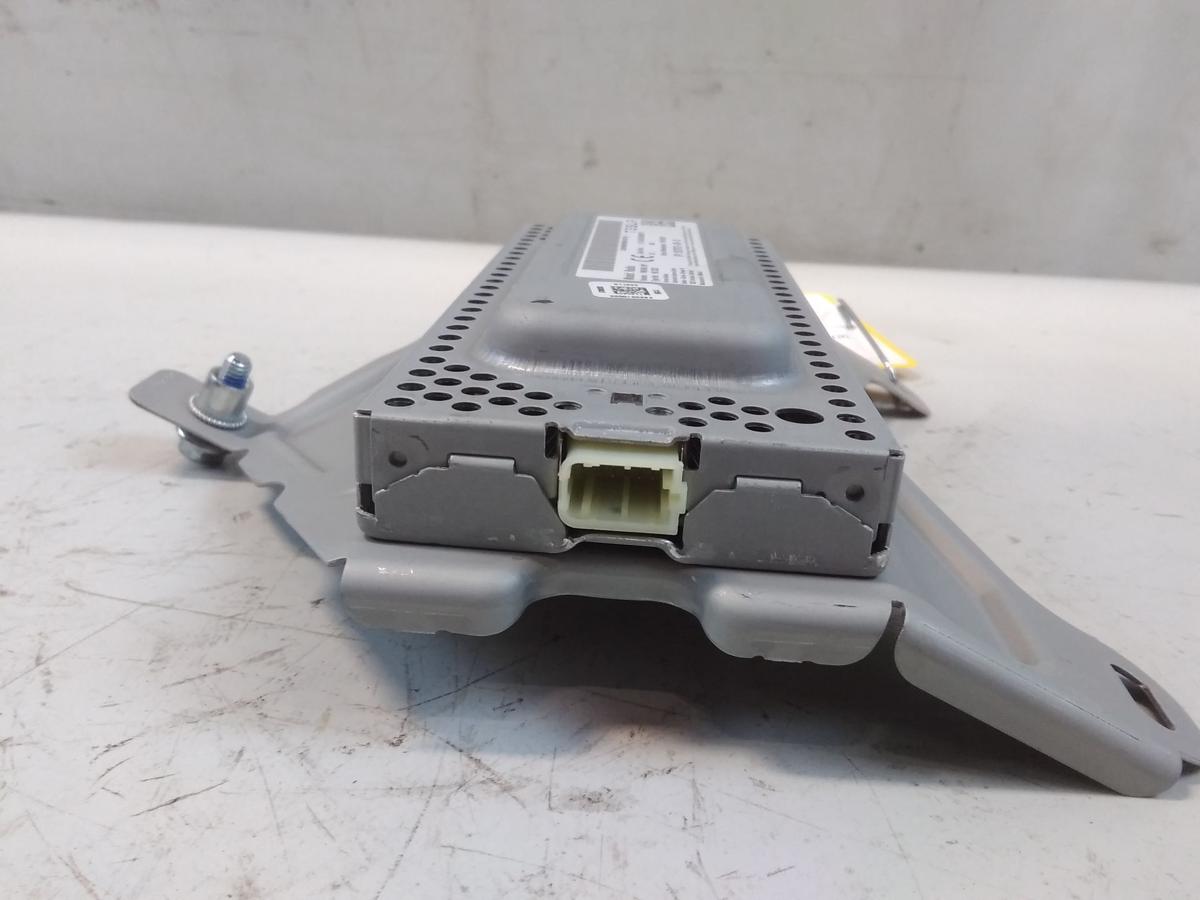 Tesla Model Y original Steuerger&auml;t Radiotuner FM DAB 152797300D BJ2023