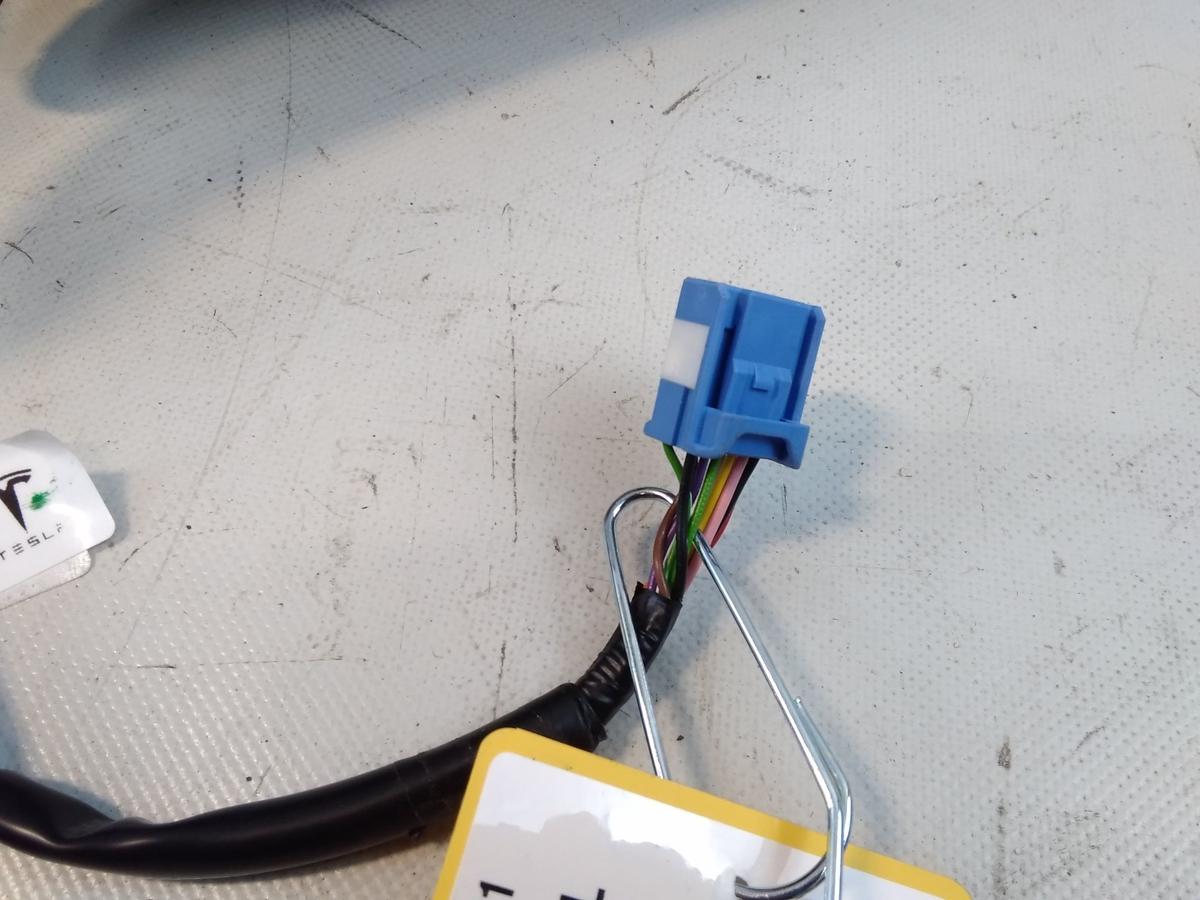 Tesla Model Y original Aussenspiegel links elektrisch anklappbar beheizt BJ2022