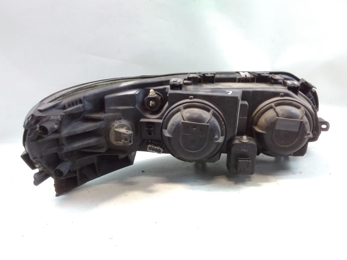 Volvo V70 II original Scheinwerfer links Valeo Halogen mit LWR Bj.2002