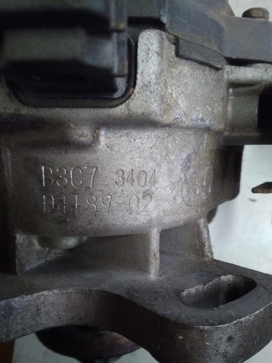 Mazda 121 DB Bj. 1993 original Zündverteiler B3C73404 HITACHI D4T8902